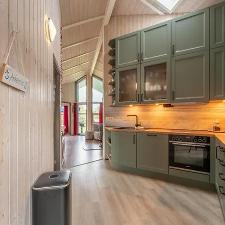 Prázdninový dům 12 Personen Familienferienhaus Mit Sauna, Whirlpool, Zwei Duschen Und Toiletten, Kaminofen Und Kanu In 1. Reihe Zum Mit Wundervollem Seeblick In