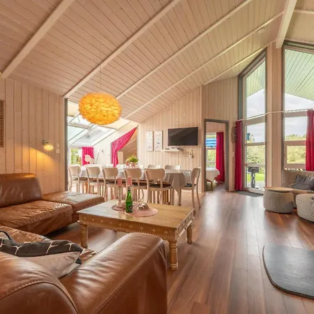 12 Personen Familienferienhaus Mit Sauna, Whirlpool, Zwei Duschen Und Toiletten, Kaminofen Und Kanu In 1. Reihe Zum Mit Wundervollem Seeblick In 度假居 奥滕多夫
