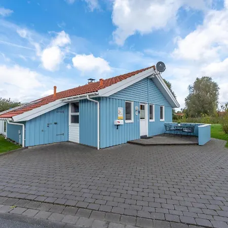 Prázdninový dům 12 Personen Familienferienhaus Mit Sauna, Whirlpool, Zwei Duschen Und Toiletten, Kaminofen Und Kanu In 1. Reihe Zum Mit Wundervollem Seeblick In