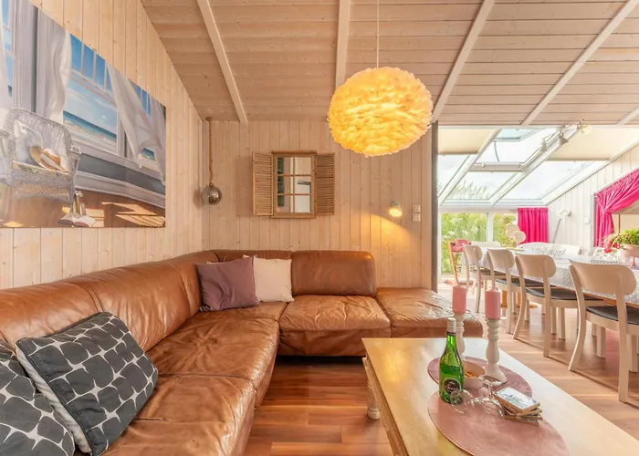 Дом отдыха 12 Personen Familienferienhaus Mit Sauna, Whirlpool, Zwei Duschen Und Toiletten, Kaminofen Und Kanu In 1. Reihe Zum Mit Wundervollem Seeblick In