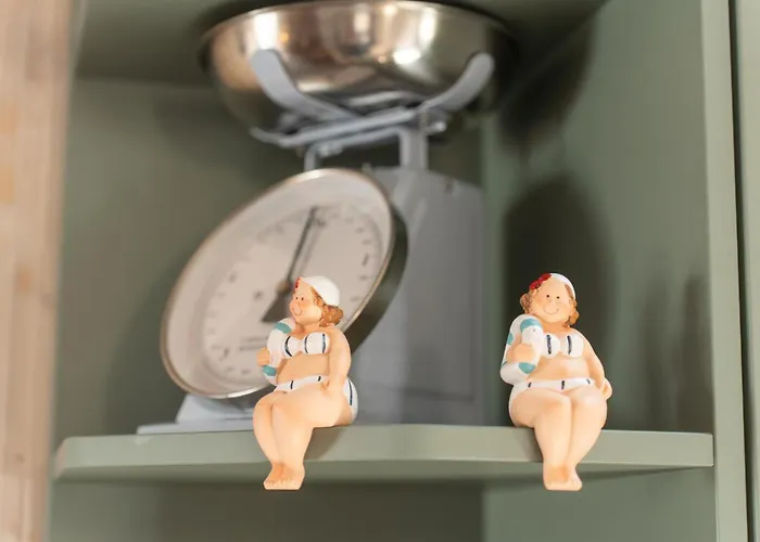 12 Personen Familienferienhaus Mit Sauna, Whirlpool, Zwei Duschen Und Toiletten, Kaminofen Und Kanu In 1. Reihe Zum Mit Wundervollem Seeblick In Дом отдыха
