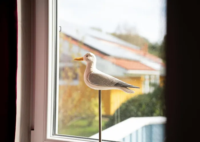 Дом отдыха 12 Personen Familienferienhaus Mit Sauna, Whirlpool, Zwei Duschen Und Toiletten, Kaminofen Und Kanu In 1. Reihe Zum Mit Wundervollem Seeblick In *
