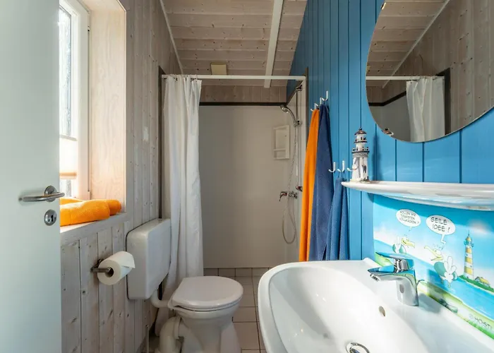 Дом отдыха 12 Personen Familienferienhaus Mit Sauna, Whirlpool, Zwei Duschen Und Toiletten, Kaminofen Und Kanu In 1. Reihe Zum Mit Wundervollem Seeblick In