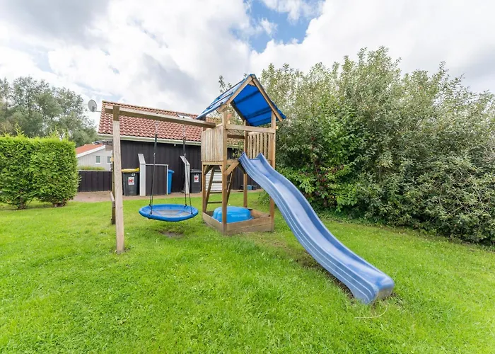 Дом отдыха 12 Personen Familienferienhaus Mit Sauna, Whirlpool, Zwei Duschen Und Toiletten, Kaminofen Und Kanu In 1. Reihe Zum Mit Wundervollem Seeblick In Оттерндорф